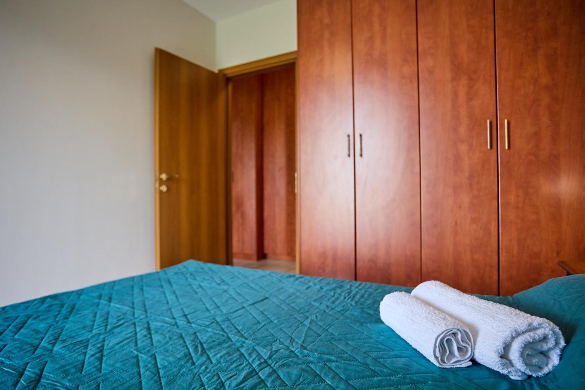 Chios Town Apartment - Heart Of Chios Town With 2 Minute Walk To The Beach Luaran gambar