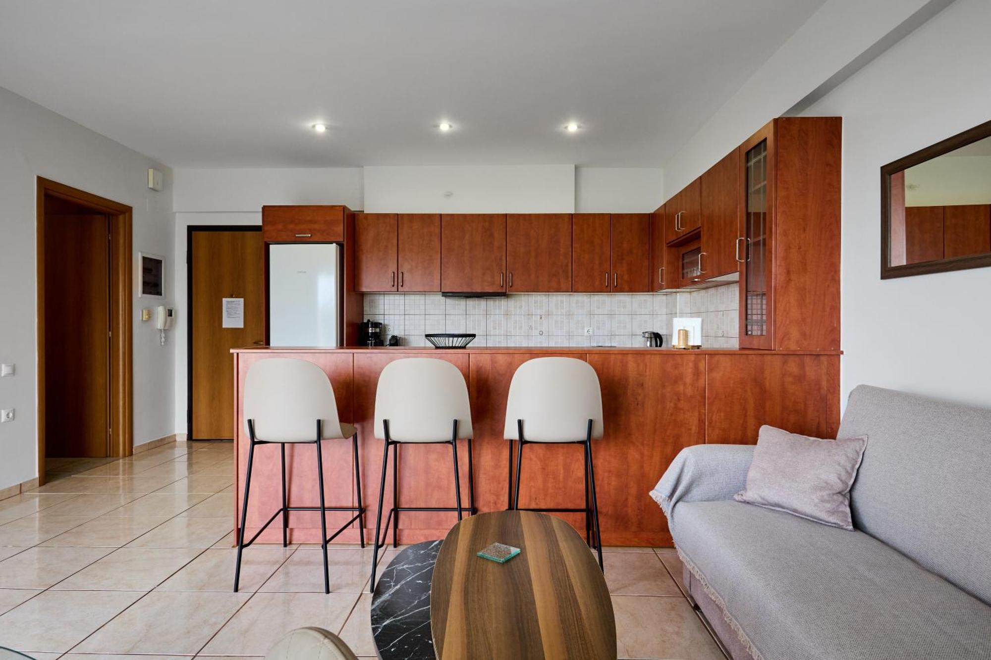 Chios Town Apartment - Heart Of Chios Town With 2 Minute Walk To The Beach Luaran gambar