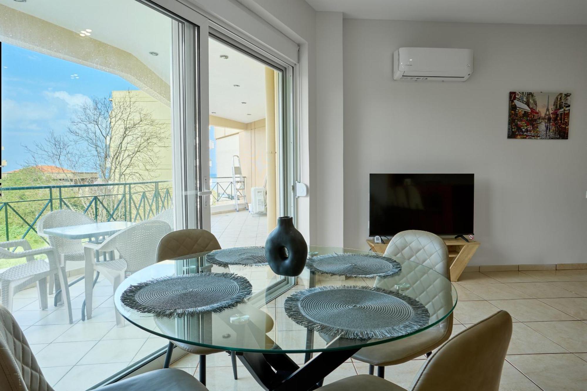 Chios Town Apartment - Heart Of Chios Town With 2 Minute Walk To The Beach Luaran gambar
